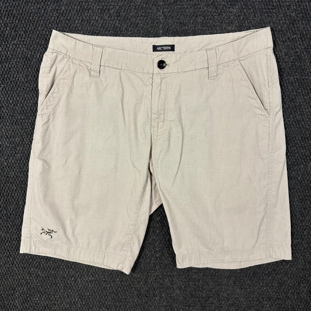 Arc'teryx Atlin Chino Shorts Men 36 Tan Trim Fit Stretch 10" Inseam Hiking Nylon